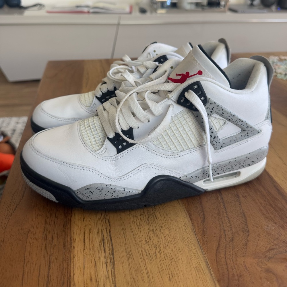 Jordan 4